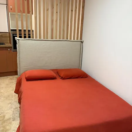 Le Du Port Apartment